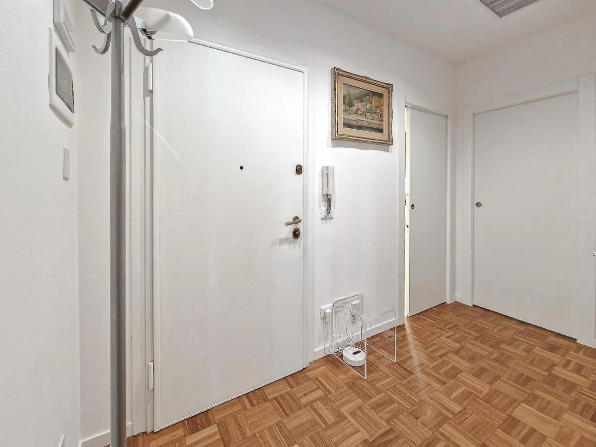 Apartment Charme On The Bridge - City Center Verona Italy